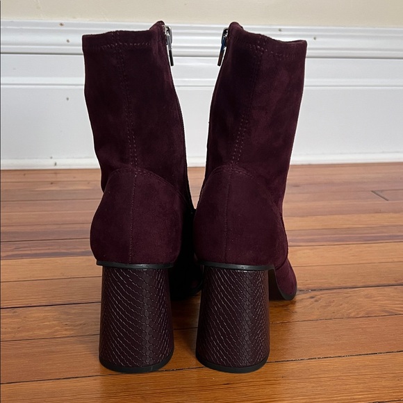 NWOT DOLCE VITA Rich Burgundy/Eggplant/Wine Sock Booties Block Heel - Size 9 - Picture 6 of 11